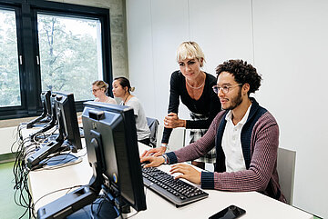 Services an der HTWK Leipzig (Foto: feinesbild.de) Zur Seite Online-Services